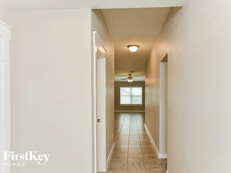10518 Rosalina Loop — Photo 14