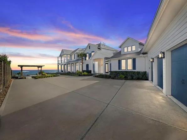 4023 Bayshore Dr, Bacliff, TX 77518