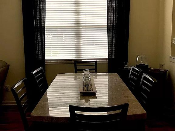 3rd image of 6859 Gentry Ln