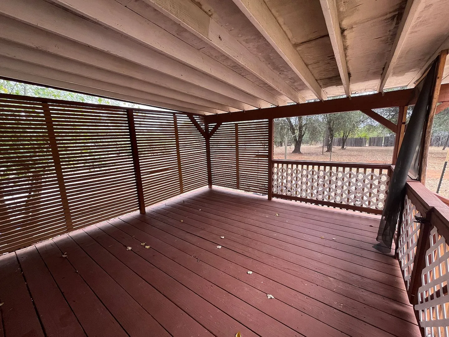 Two acre property with a barn! — Photo 4