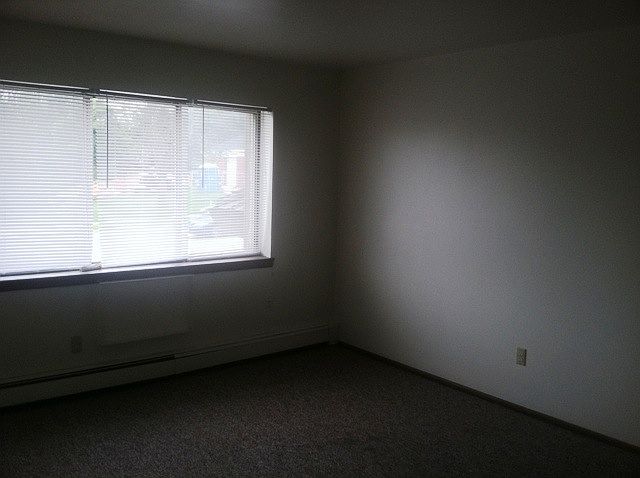 2nd image of 9204 W Lincoln Ave APT 1