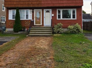 104 Yacht St, Bridgeport, CT 06605
