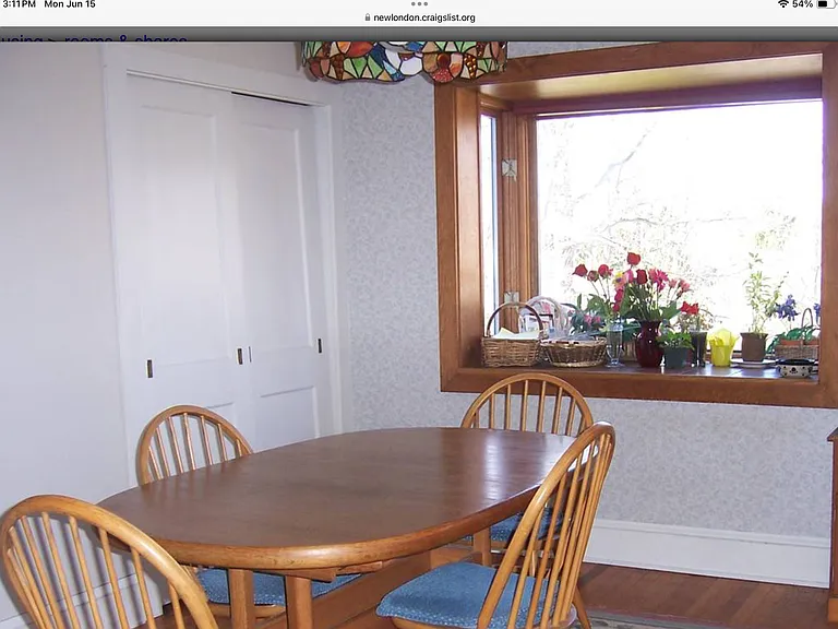 1074 Storrs Rd — Photo 10