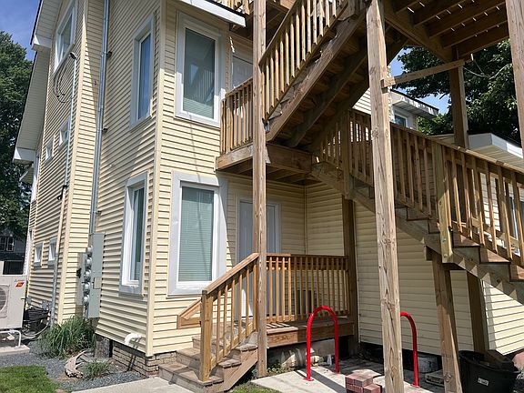 5th image of 3719 3rd St #1