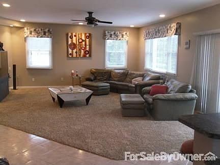Kitchen and eating area w/ Buffet
						:
						Granite countertops