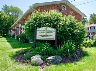 54 Manor Ct UNIT 54, Springfield, MA 01118