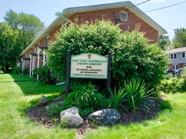 54 Manor Ct Unit 54, Springfield, MA 01118
