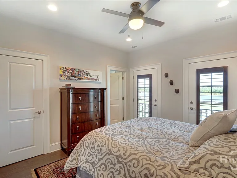 421 Port St — Photo 26