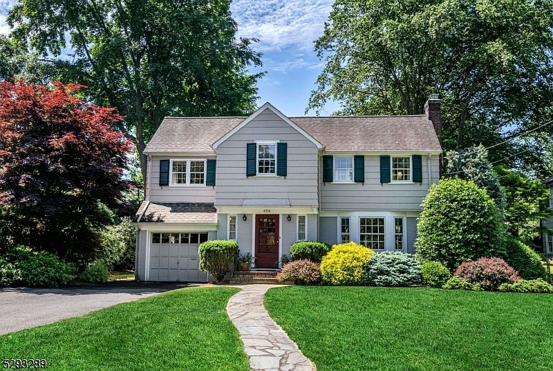 656 Sherwood Rd, Ho Ho Kus, NJ 07423 Zillow