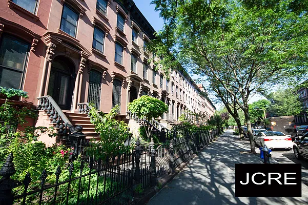 Rented by Jeremy C LLC | media 51