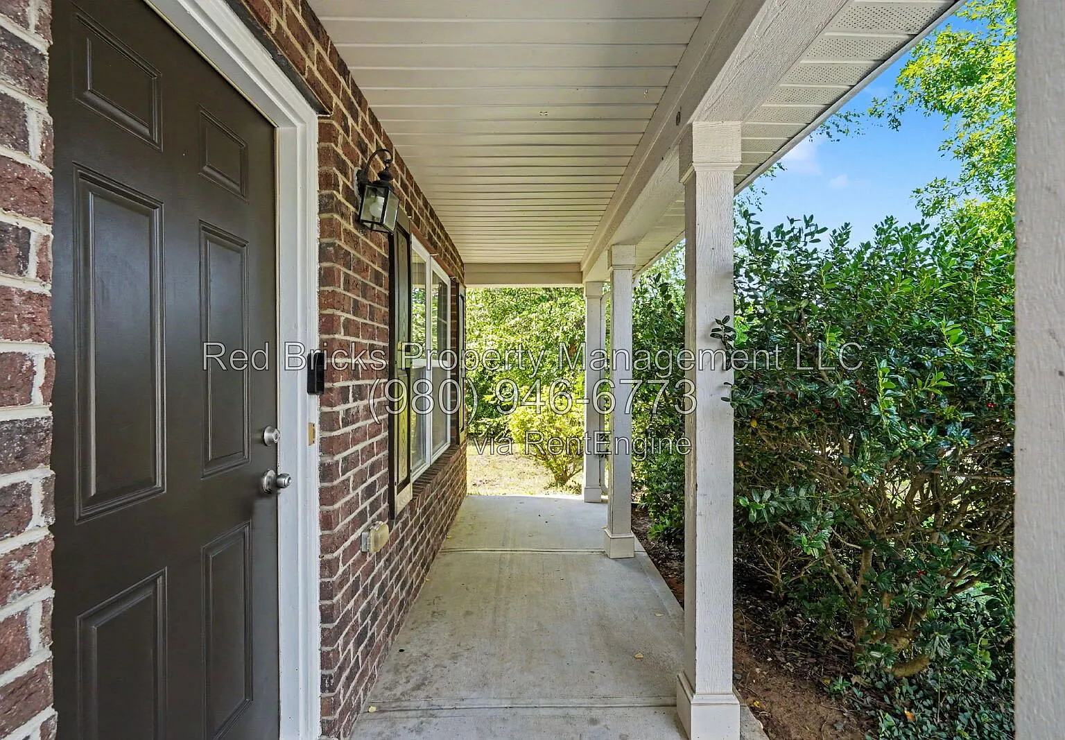 3 bed, 2.5 bath, 1752 sqft, $1,850 — Photo 3