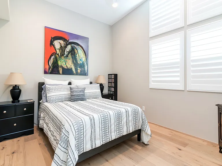 2204 Harriman Ln #B — Photo 8