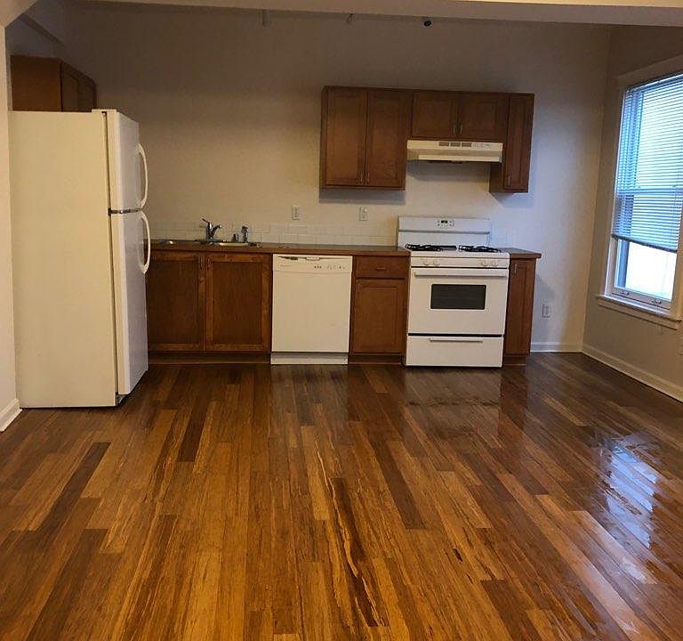 1st image of 1029 W 1st Ave APT 415
