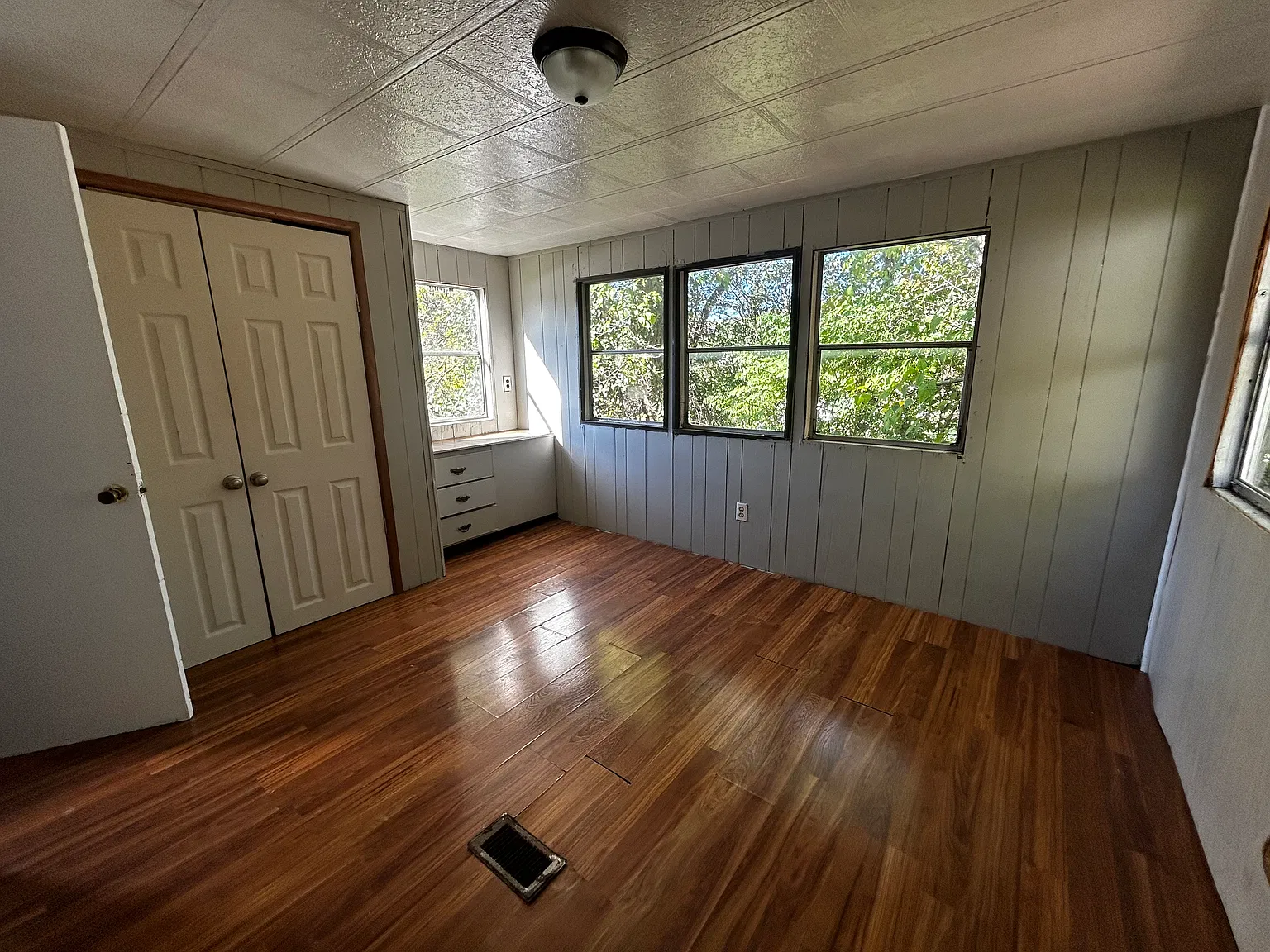 3 bed, $750 — Photo 4