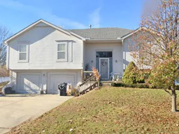 11808 N Harrison St, Kansas City, MO 64155