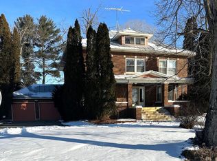 W8858 Friendship Rd, Shawano, WI 54166