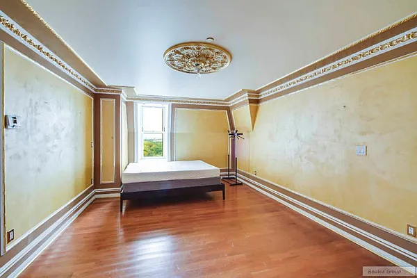 Rented by Bouklis Group | media 3