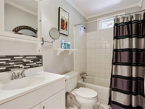 5th image of 526 Spain St APT D