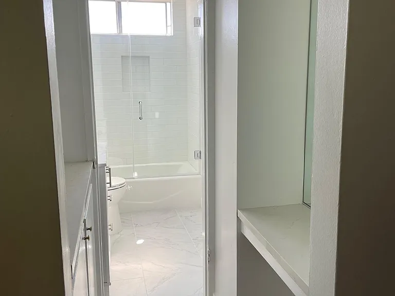 3115 Ivy St #8 — Photo 8