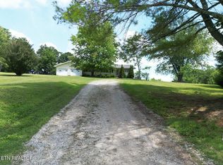 4357 Round Mountain Rd, Jamestown, TN 38556