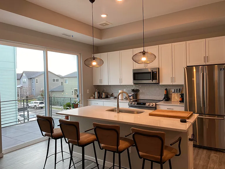 Kitchen nook, Gas grill with oven, microwave and tons of storage