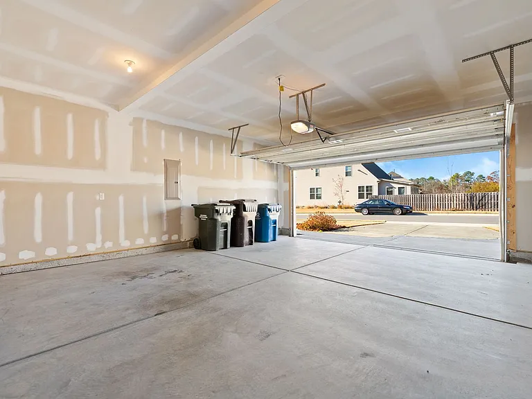 1404 San Antonio Blvd — Photo 14