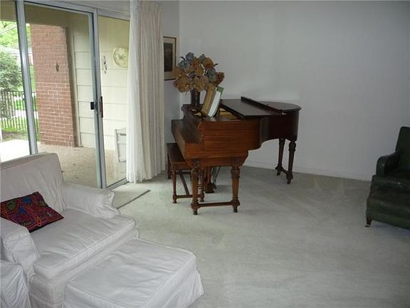 2nd image of 7417 Lions Head Dr