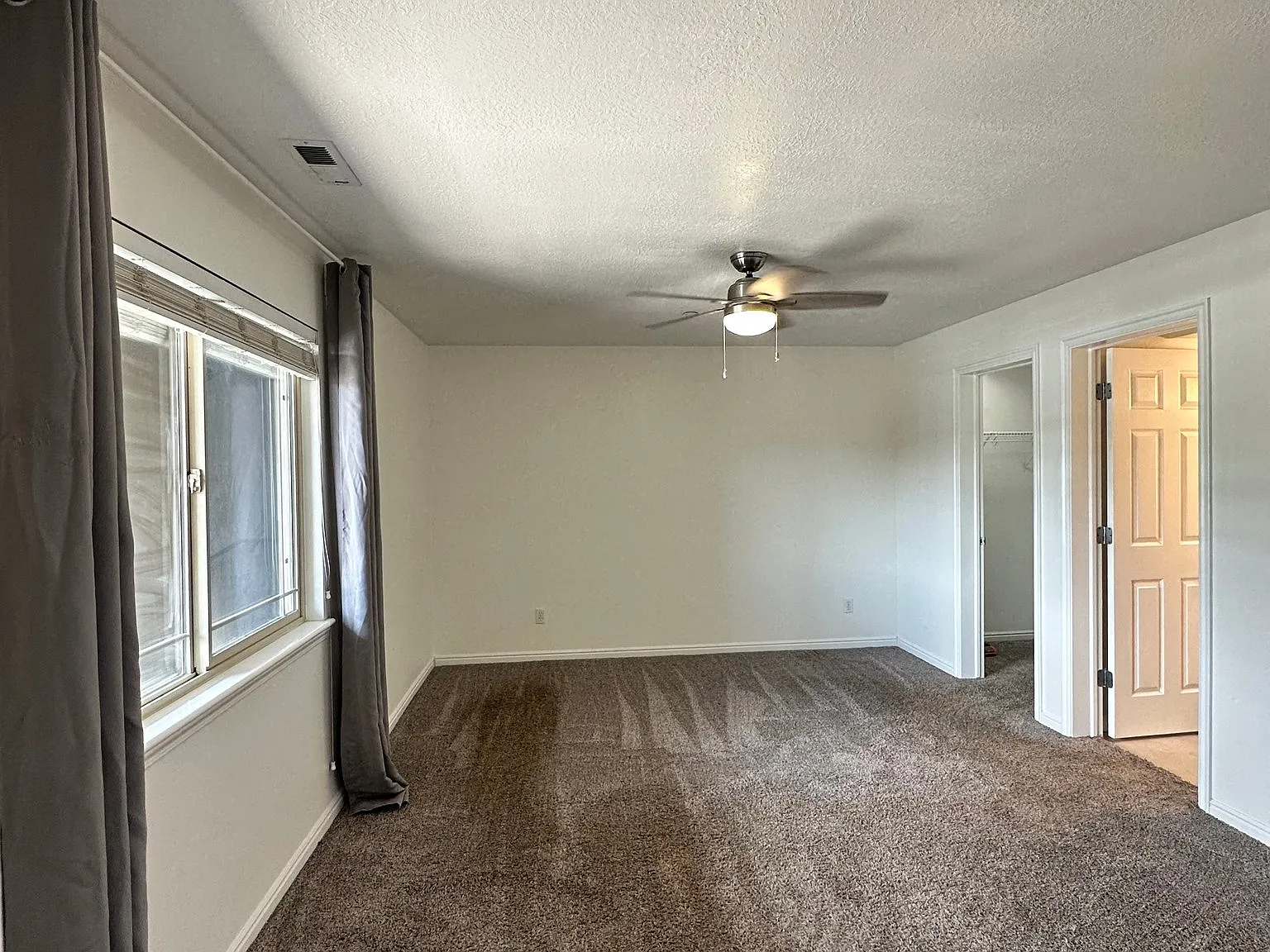 3585 E Rock Creek Rd — Photo 3