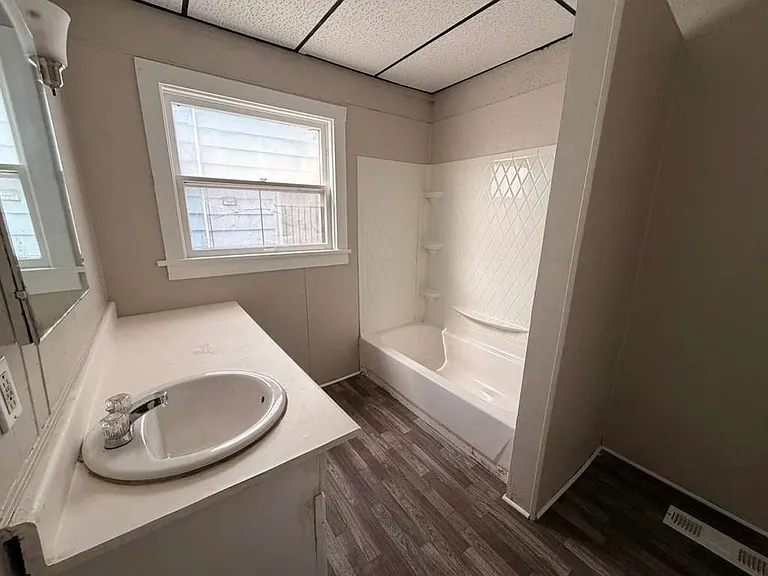 1063 Norwood Ave #1 — Photo 17