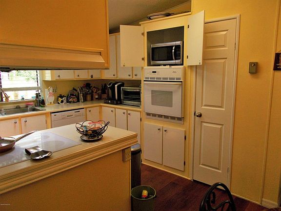 5th image of 252 Kiwi Dr