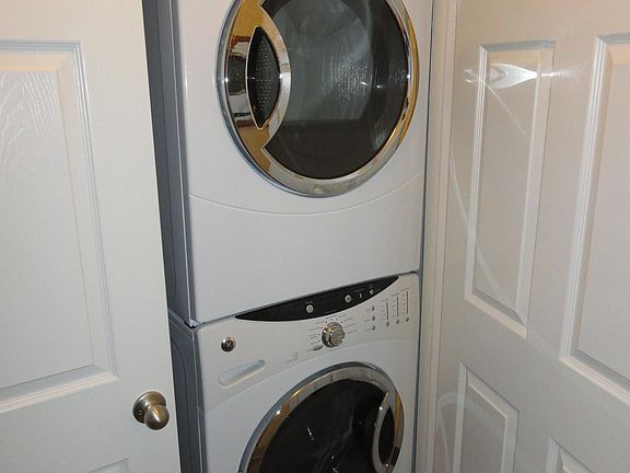 In unit washer and dryer