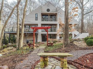 1777 Dougherty Ferry Rd, Saint Louis, MO 63122