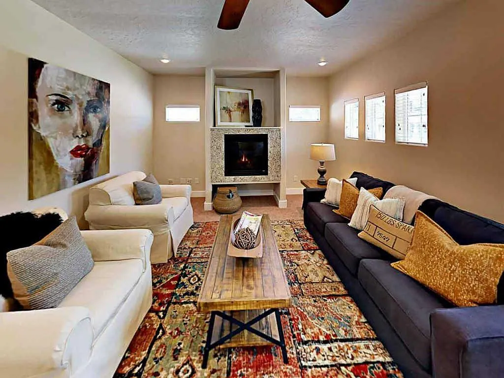 3 bed, 2.5 bath, 1818 sqft, $2,950 — Photo 3