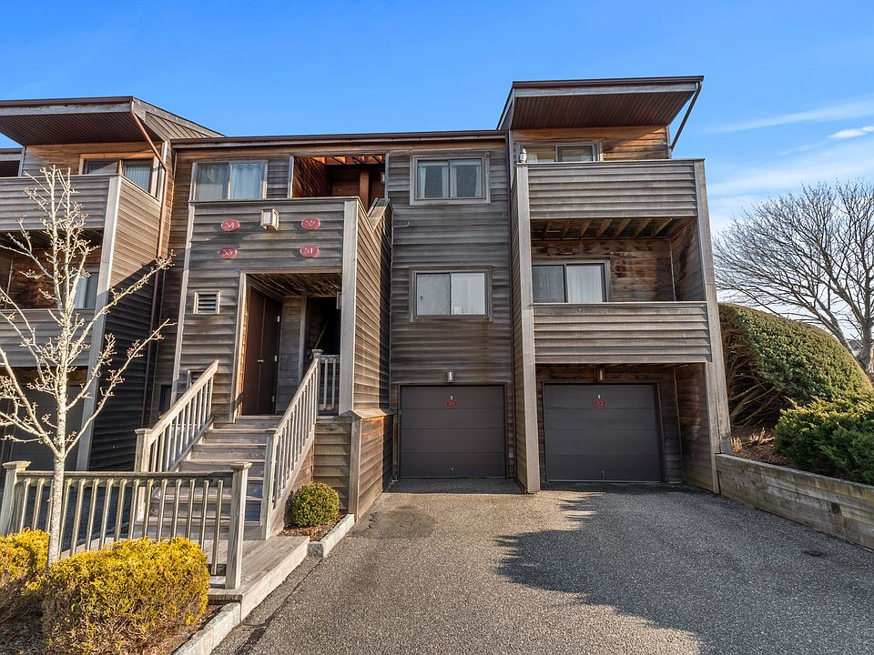 59 Watchogue Ave East Moriches NY Zillow