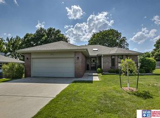 4831 Sinclair Ct, Lincoln, NE 68516