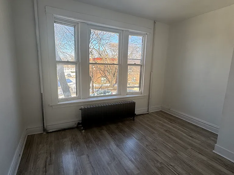 1043 E 73rd St #3 — Photo 6