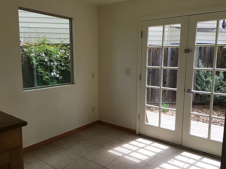 breakfast nook with morning sunlight