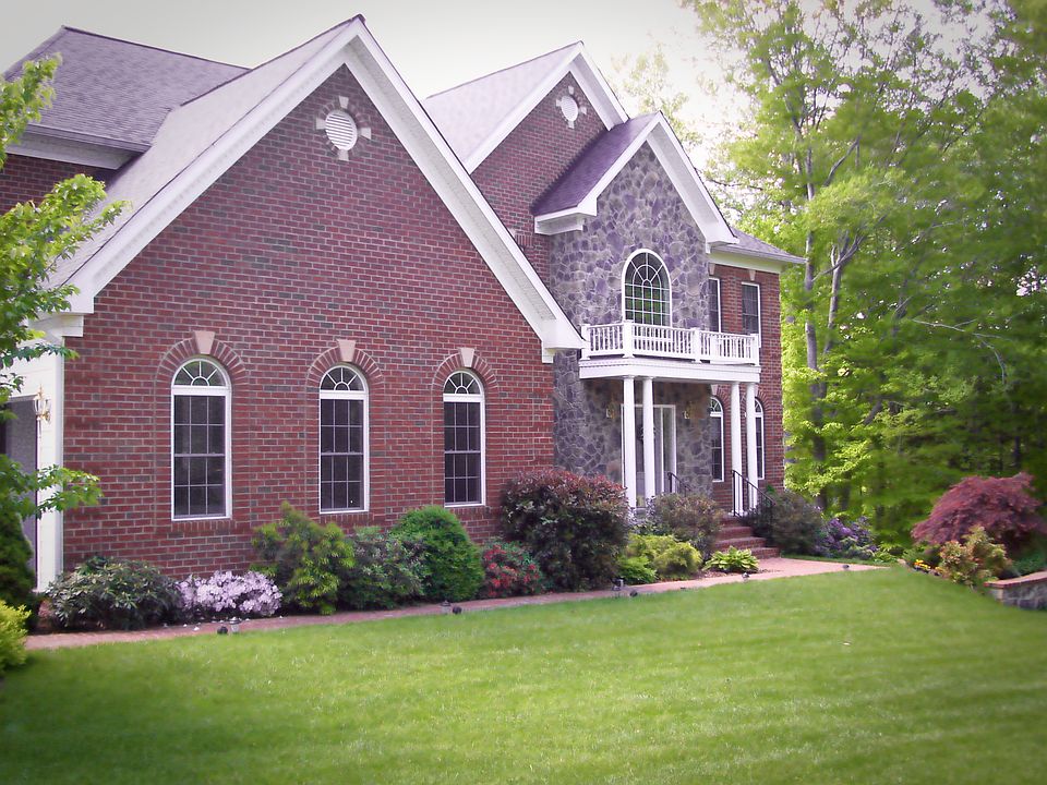 2nd image of 8409 Hickory Hollow Ct
