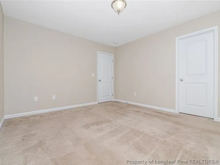 22 Hallow Oak St — Photo 9