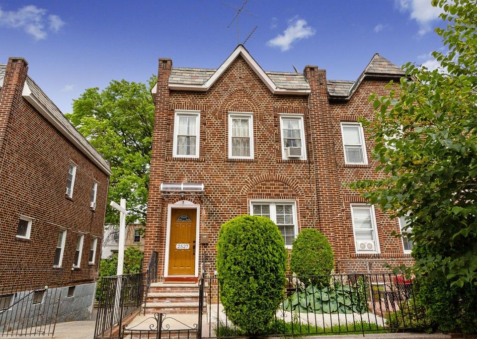 1st image of 25-27 98th St