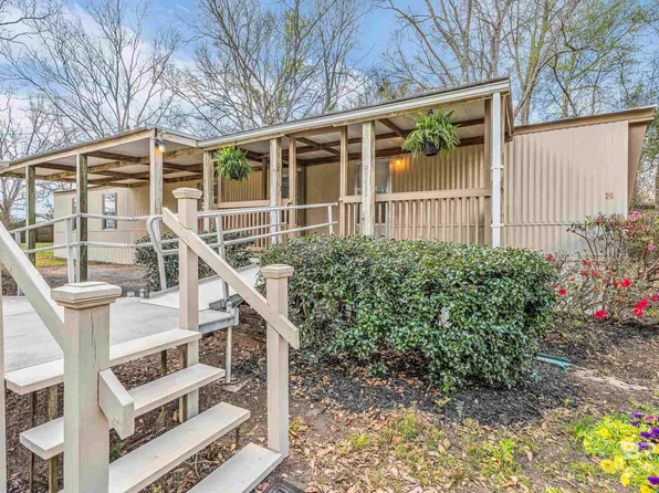 24545 Peavy Ln, Robertsdale, AL 36567