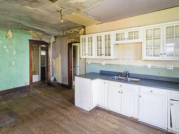 5th image of 1106 Homer Rd NW