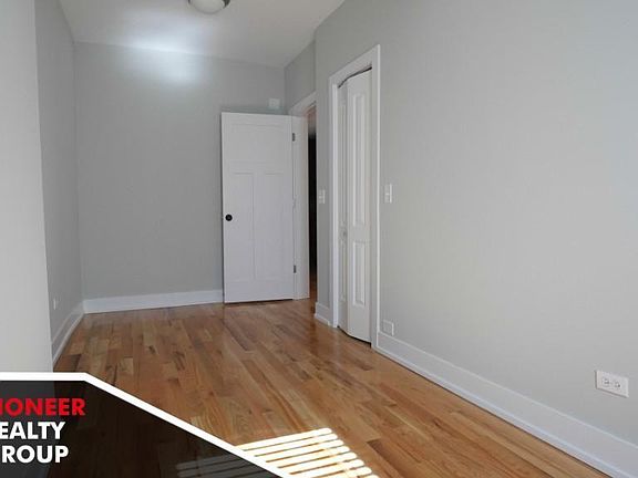 3rd image of 550 W Arlington Pl #550101