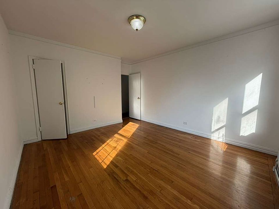 1st image of 2285 Bathgate Ave #3B