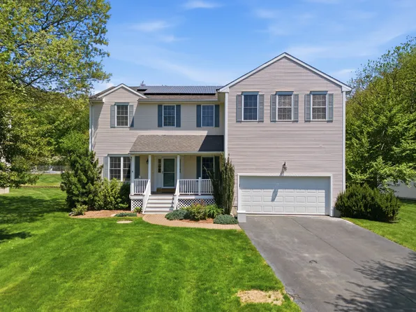 313 Westmoreland Ln, Saunderstown, RI 02874