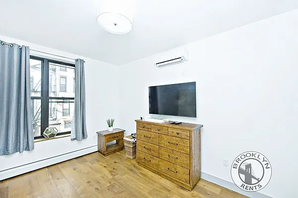 Rented by Brooklyn Rentals NYC | media 11