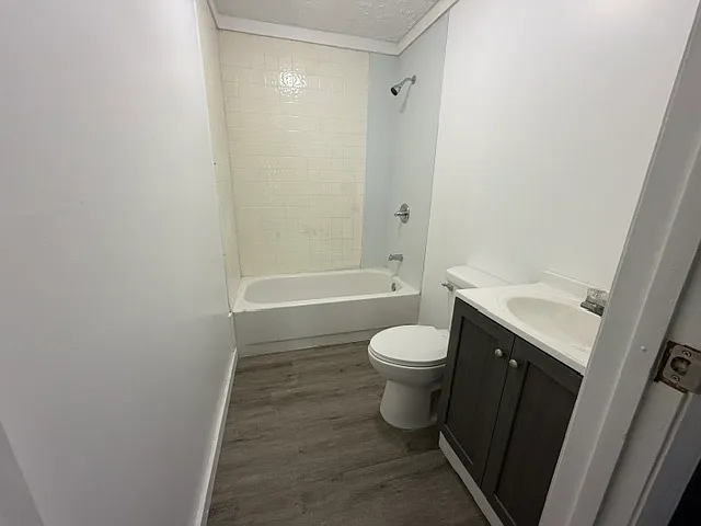 496 N Riverview Rd #5 — Photo 4
