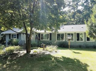 10816 Park View Ct, Waupaca, WI 54981