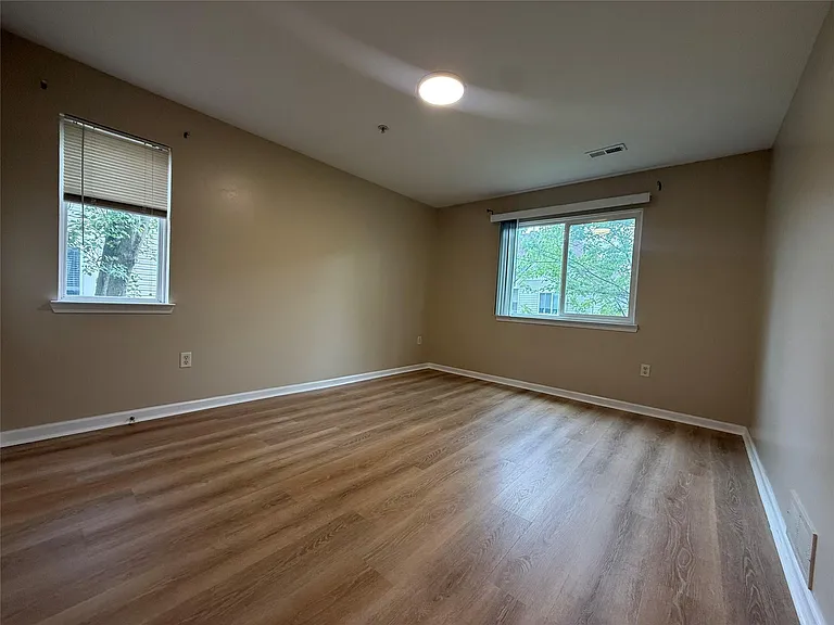 862 Brandon Ave — Photo 14