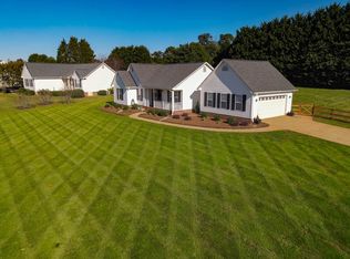 319 Tartan Ct, Boiling Springs, SC 29316